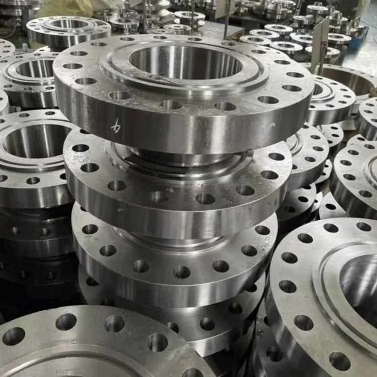 Bridas de Alta Presión de 8 Pulgadas Clase 2500# Enviadas a Vietnam para una Central Termoeléctrica Petroquímica.
